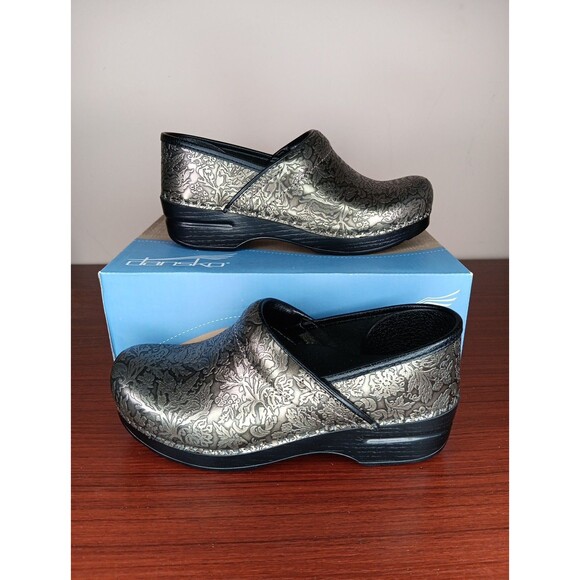 NIB Dansko Professional Clog 39 US 8.5 - 9 Black Silver Floral Tooled Leather - Picture 1 of 8